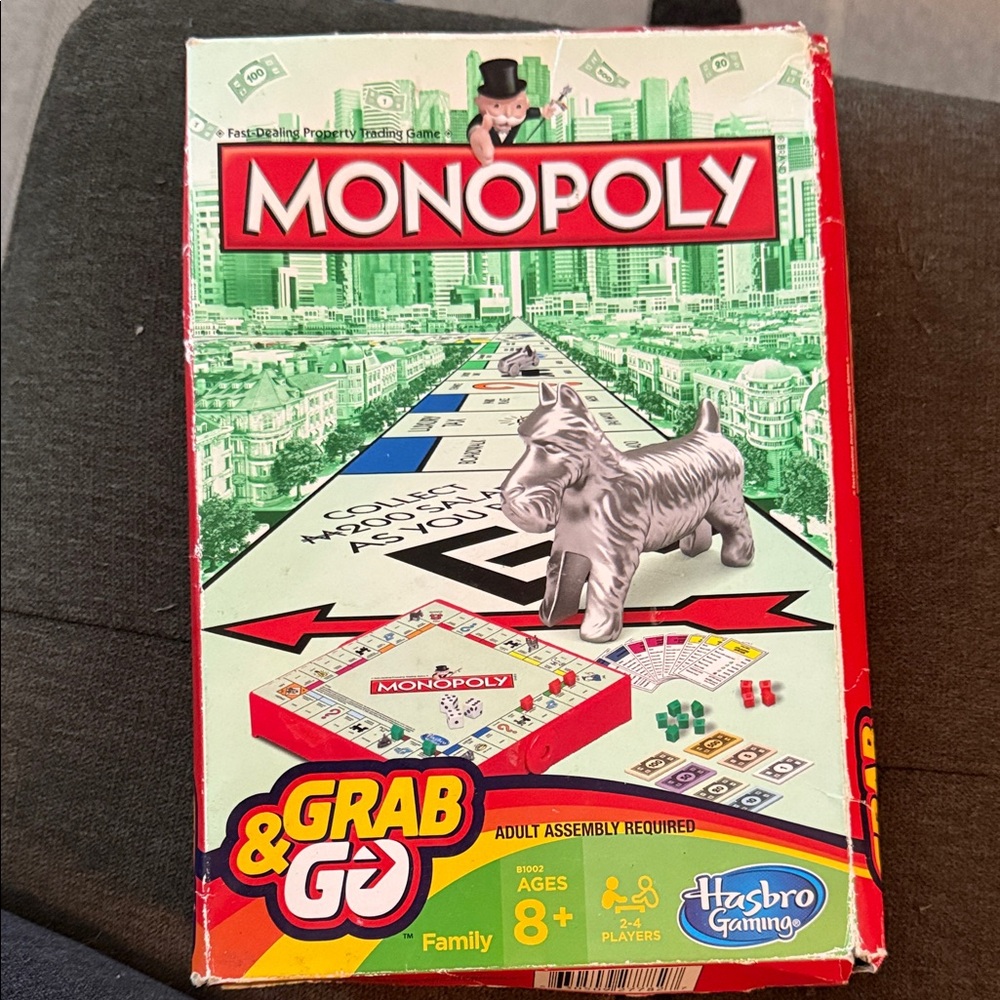 Hasbro Monopoly Grab & Go - game